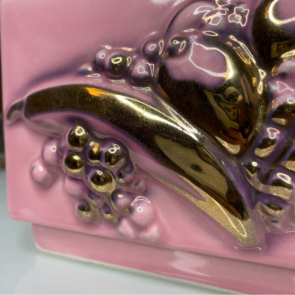 Vintage 1956 Lane & Co. Van Nuys California Pink & Gold Fruit Ceramic Planter - Picture 5 of 9